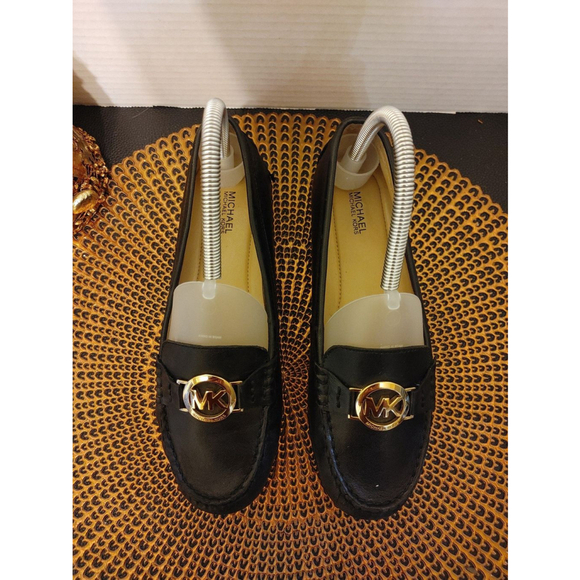 Michael Kors Camila Moccasin Size 7M - Picture 2 of 4